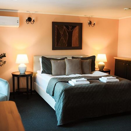 Hotel Jolanta à Alūksne Extérieur photo