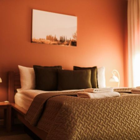 Hotel Jolanta à Alūksne Extérieur photo